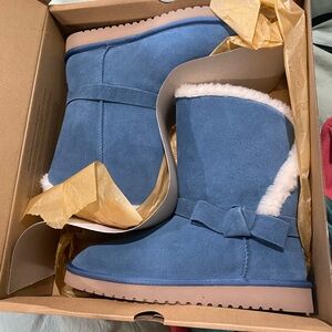 NWT Ugg boots